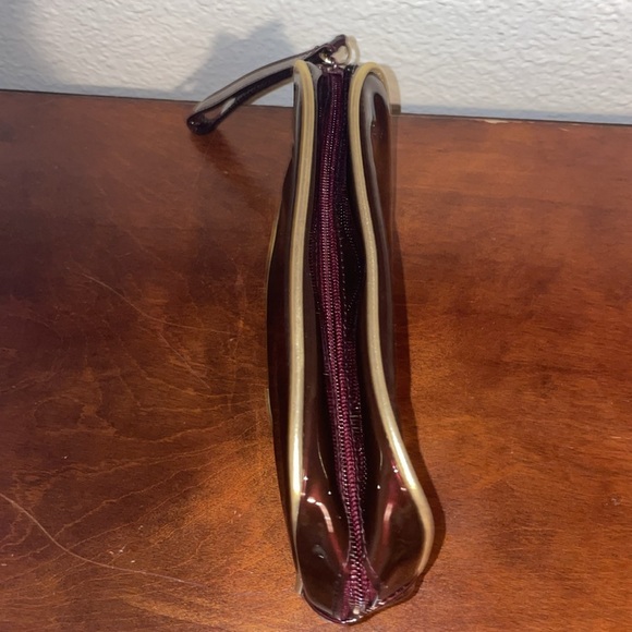 Avon Iridescent Burgundy PVC Make Up Bag Wristlet Gold Trim 2003 NOS SEALED NIP - Picture 3 of 8